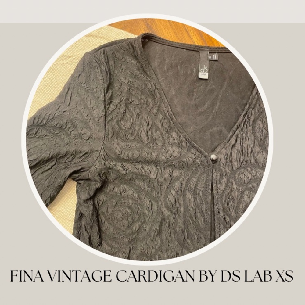 FINA VINTAGE CARDIGAN BY DS LAB XS
